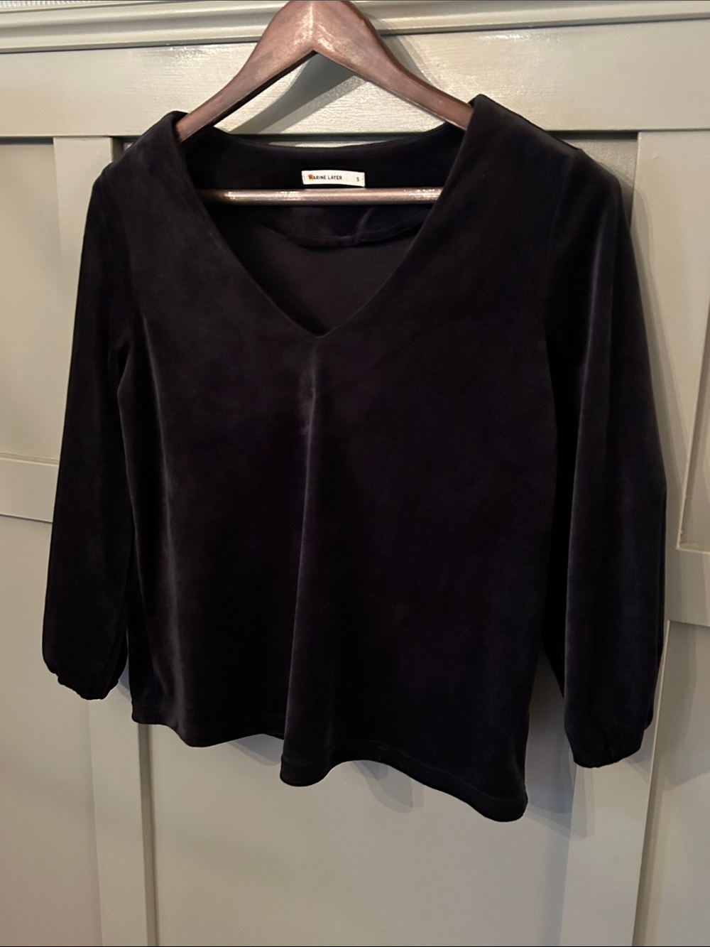 Marine Layer Jasmine Velour V-Neck Top Black Velvet Size Small - Picture 7 of 10
